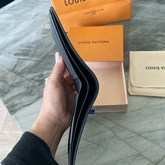 Louis Vuitton Multiple wallet